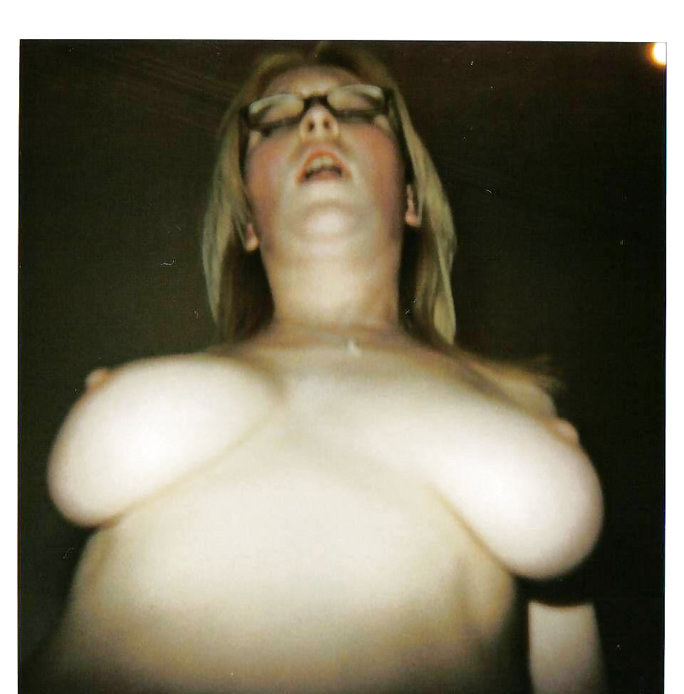 Polaroid y fotos de desnudos retro
 #40040109