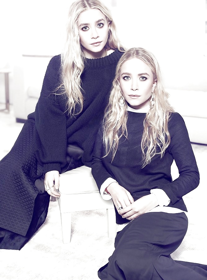 Mary-Kate and Ashley Olsen #40009955