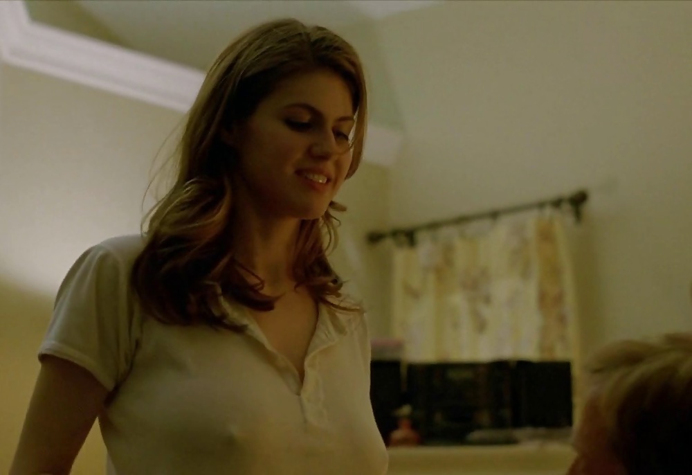 Alexandra Daddario Mega Sammlung. #32673000