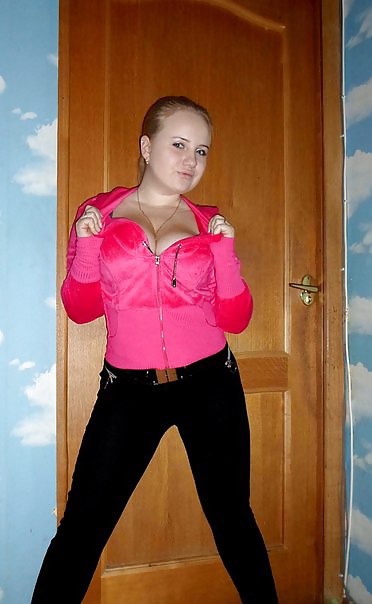 おっぱいの大きいロシア人女性 738
 #37155390