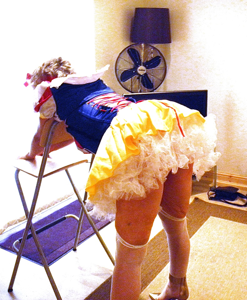Meine Prinzessin Aine - Immer Bereit, Mit Prinz Zu Gehen #29336990