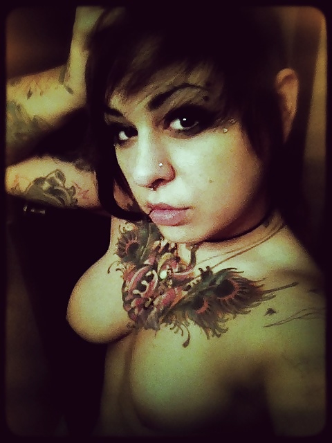 Emo girls with nice tattoos #28784919