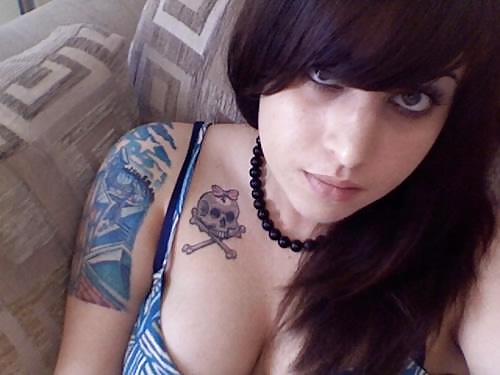 Emo girls with nice tattoos #28784922