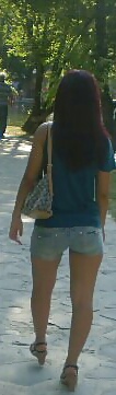 セクシーな女性のショートパンツを盗撮 ローマ人
 #41132899