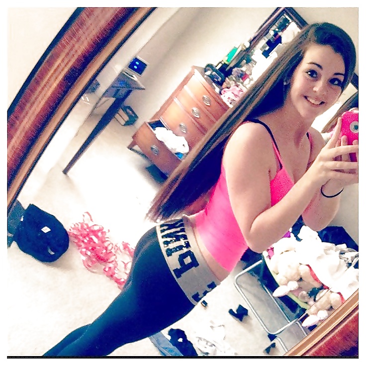 Jovencitas en leggins 
 #31474689