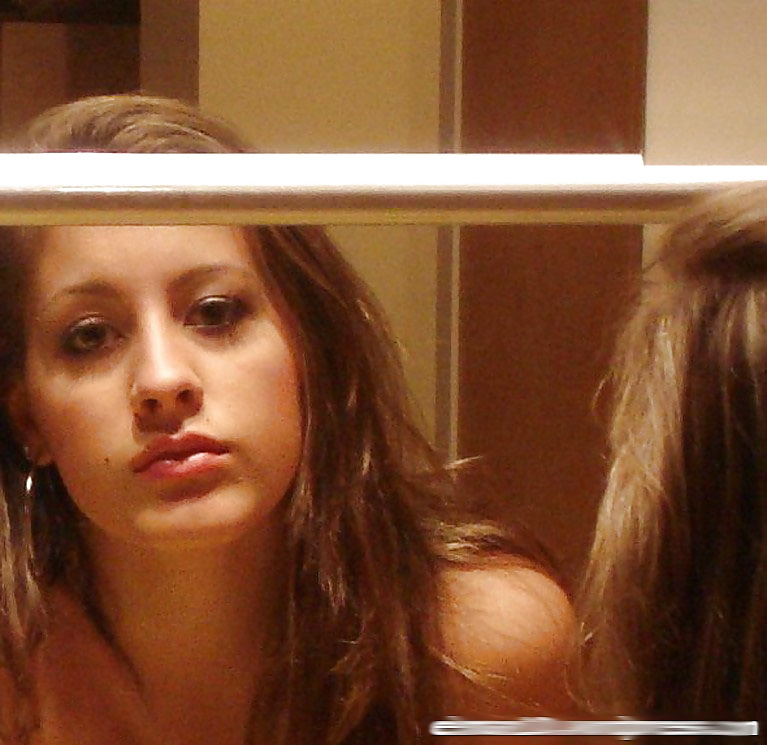 Helga tocaro 
 #27417613