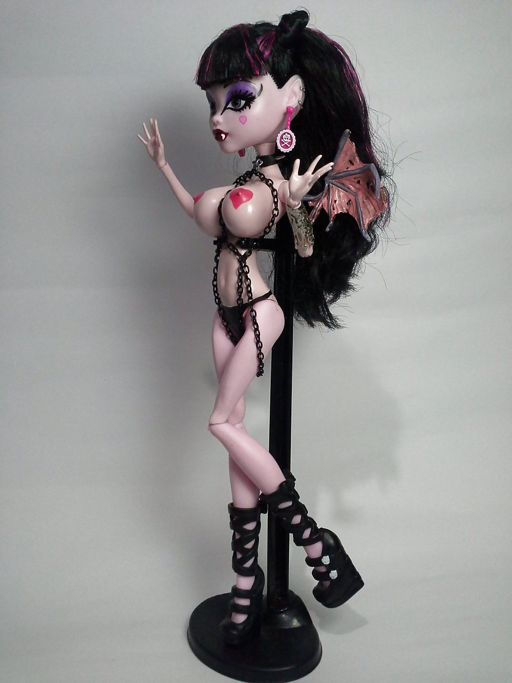 Busty big boob monster high dolls
 #24353501