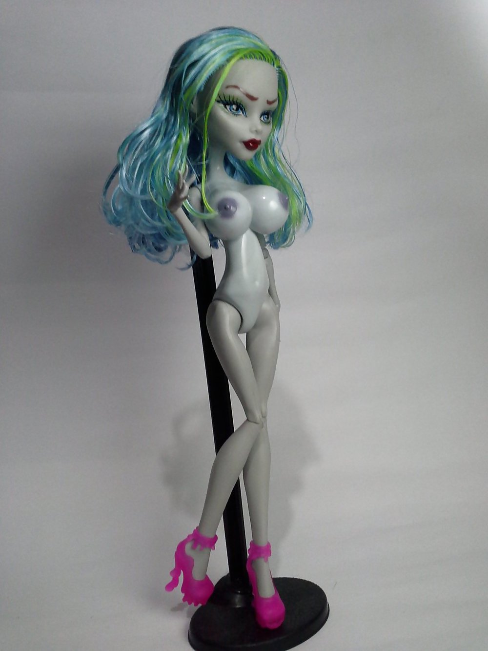 Busty big boob monster high dolls
 #24353513