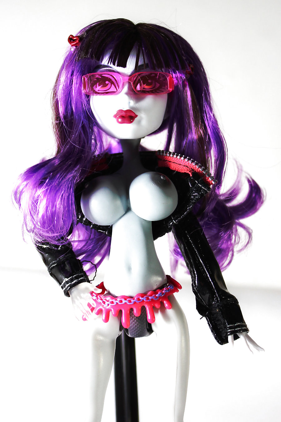 Busty big boob monster high dolls
 #24353516