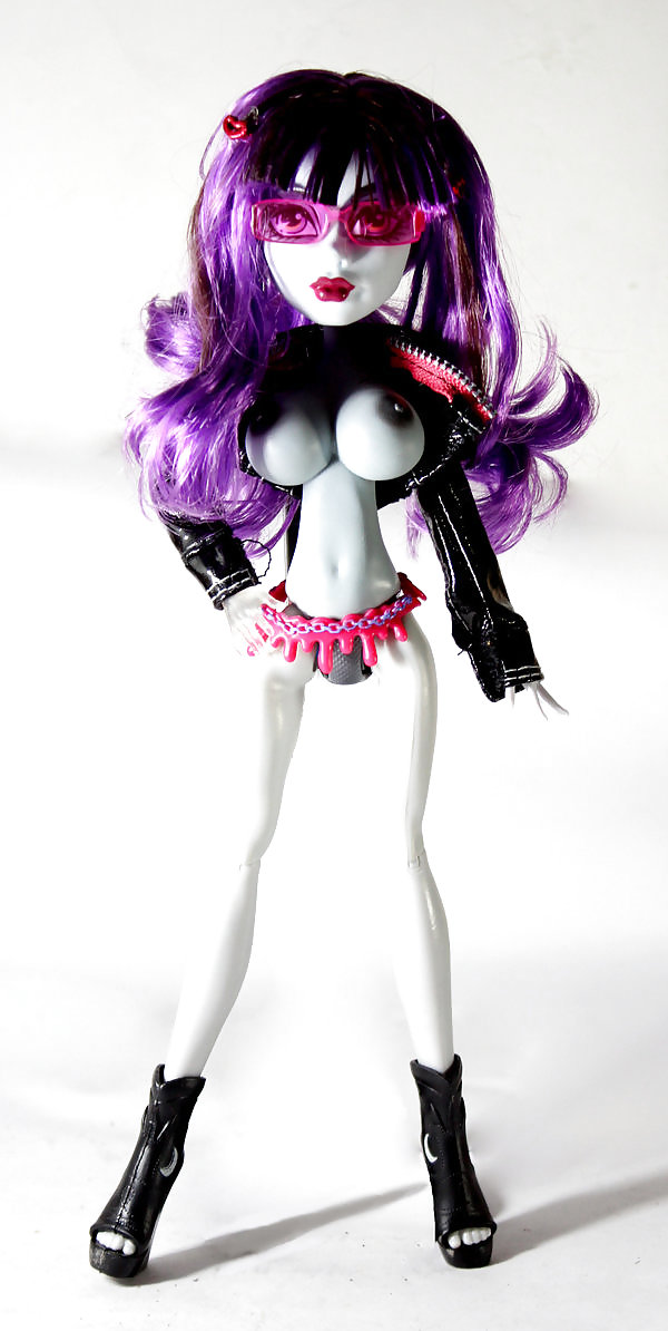 Busty big boob monster high dolls
 #24353520