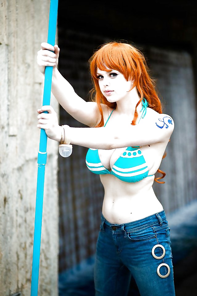 Nami cosplayers (One Piece) #29341184