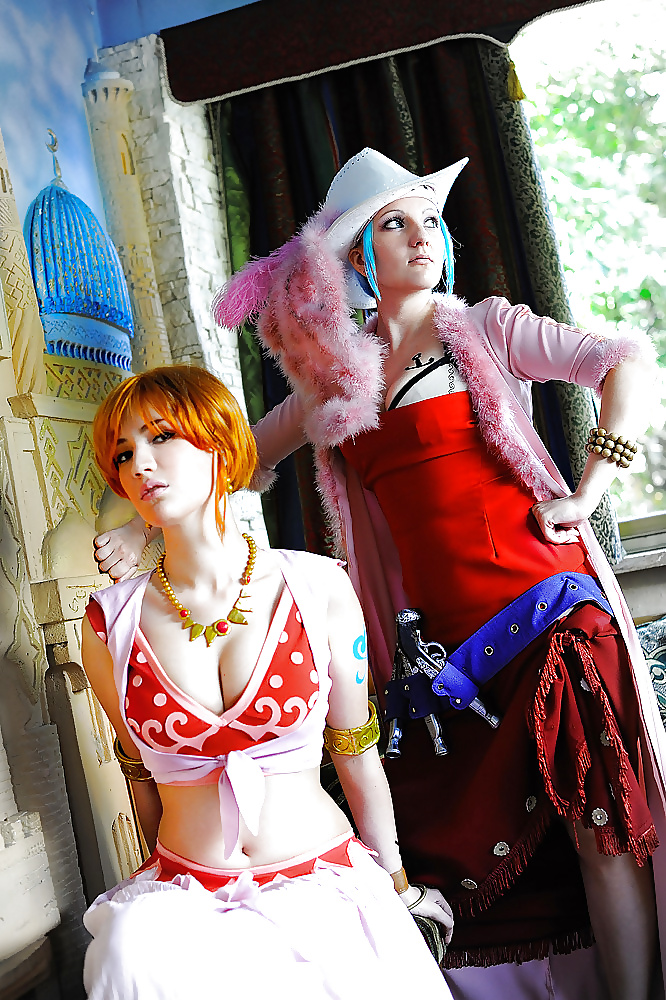 Nami cosplayers (One Piece) #29341482