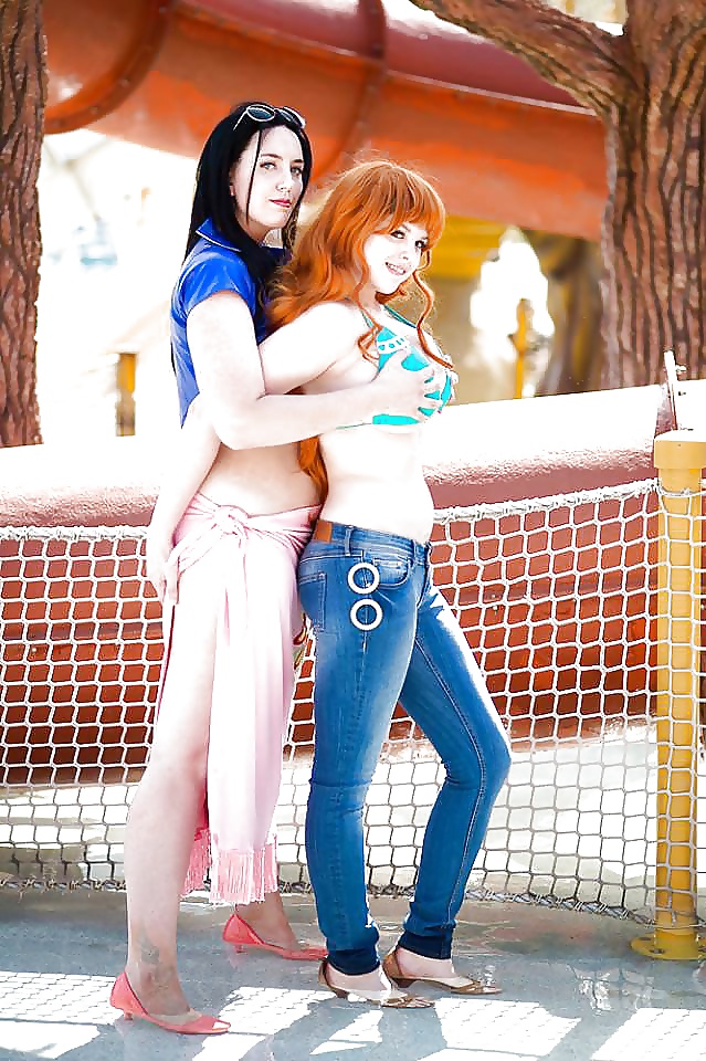 Nami cosplayers (One Piece) #29341552