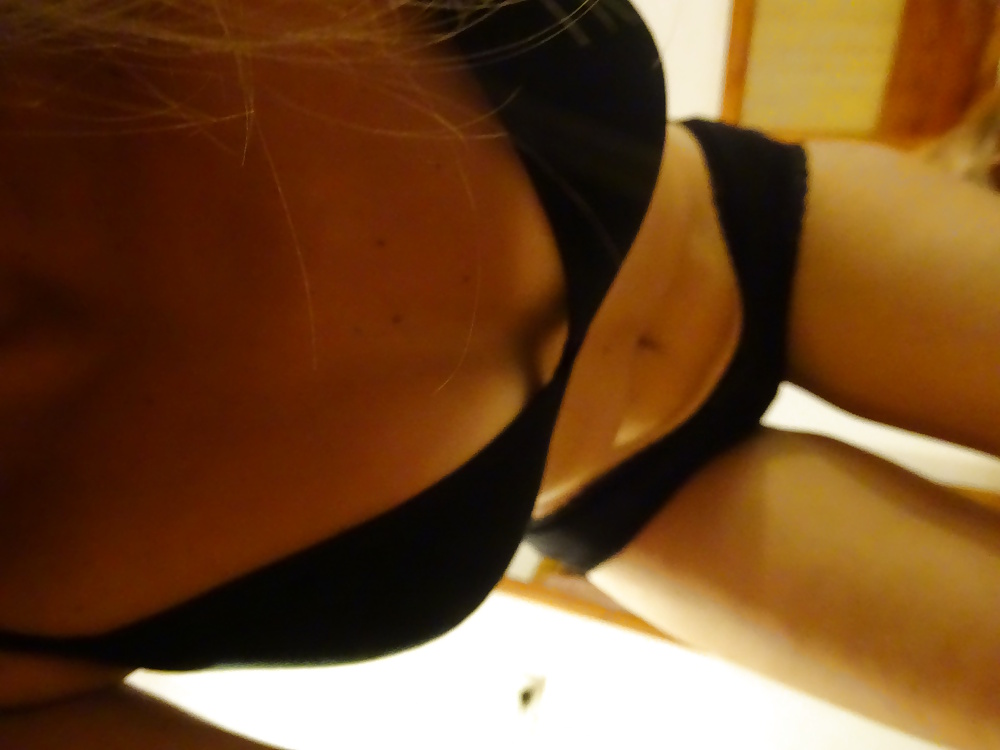 Mi gf de nuevo:) en blcak underwares
 #32688874