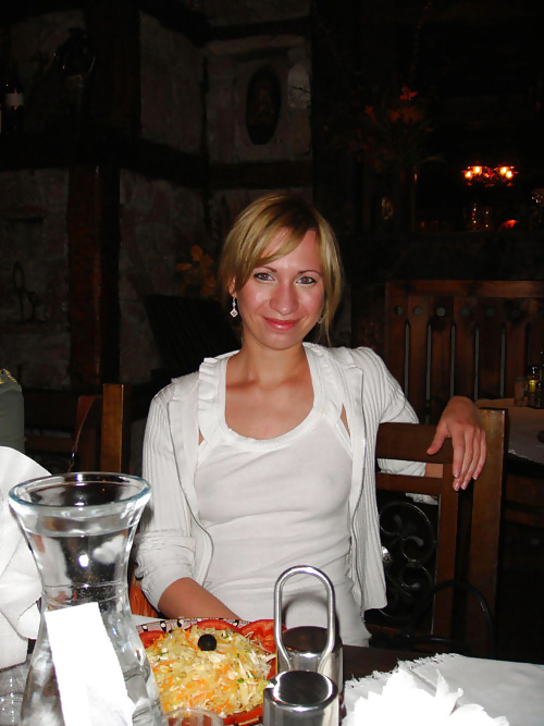 Braless 2
 #34109460