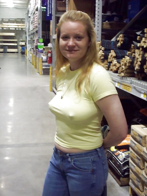 Braless 2
 #34109517