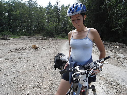 Braless 2
 #34109659