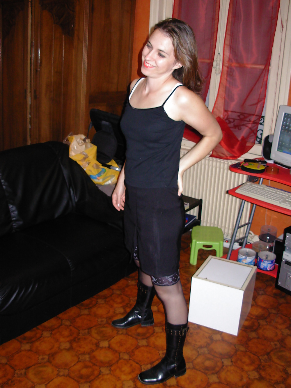 Isabelle la pute aime sucer et teter le gland
 #38540128