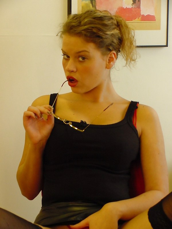 Nombre de la chica #00002 (1560)
 #37527760