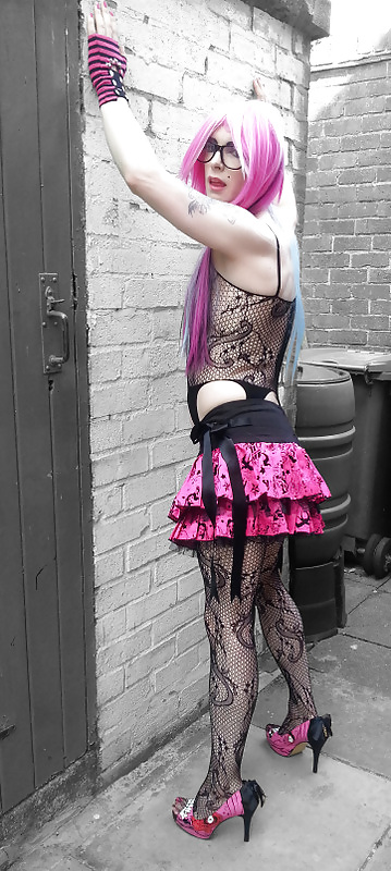 Pretty Kitty Burlesque Emo Style ( Outdoor shoot ) #23567185