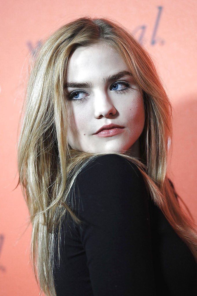 Nous Allons Branler Sur ... Maddie Hasson (de Abc Torsadée) #26016489