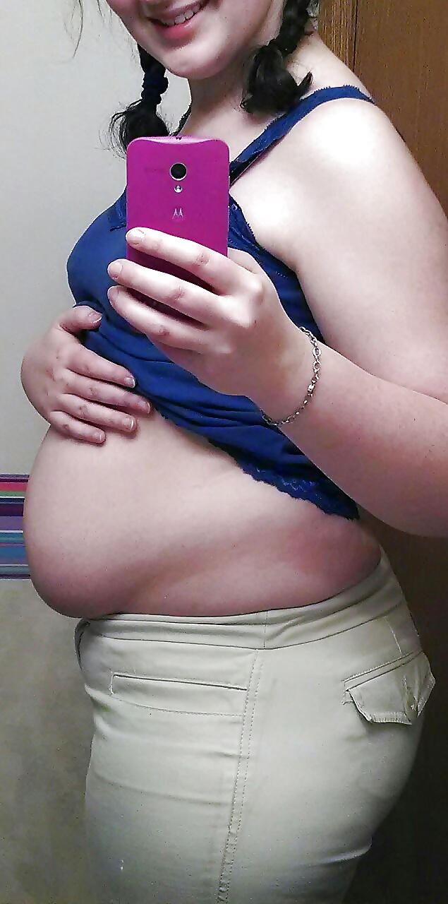 Nackte Schwangere Bauch - Nackten Schwangeren Bauch #30728812
