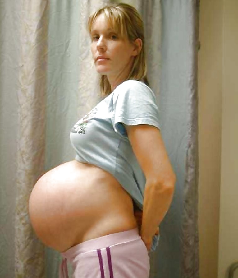 Nackte Schwangere Bauch - Nackten Schwangeren Bauch #30728843