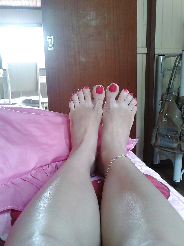 Suckable Red Toes eduaarda meeelo instagram #40023883