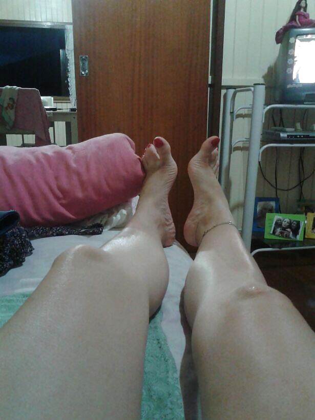 Suckable Red Toes eduaarda meeelo instagram #40023888