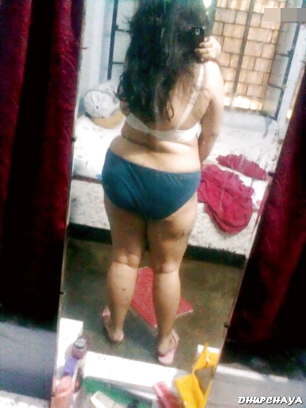 Bengali MILF stripping off bra panty to reveal big tits  #24571356