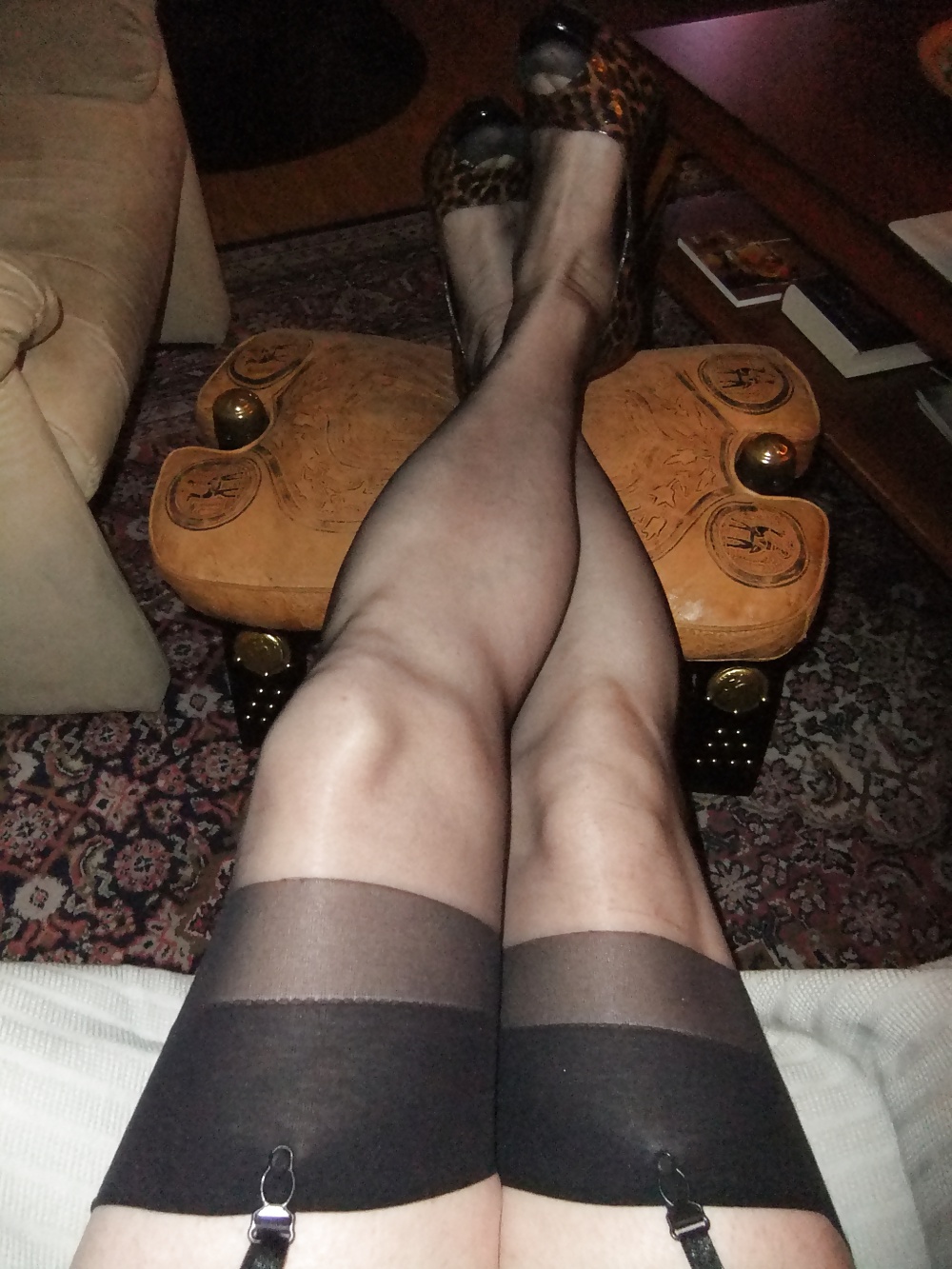 Eure Anne Mit Neuem Strapsguertel Und Nylons #40980579