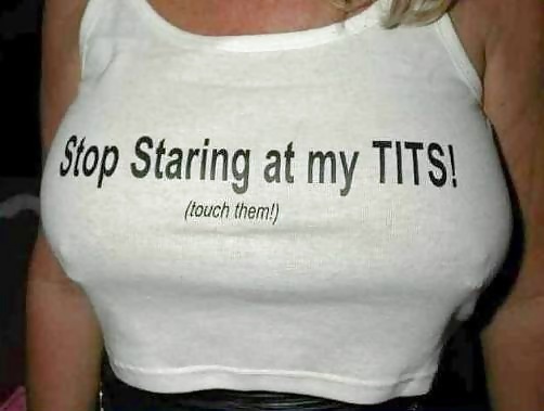 Caliente y con humor
 #32217175