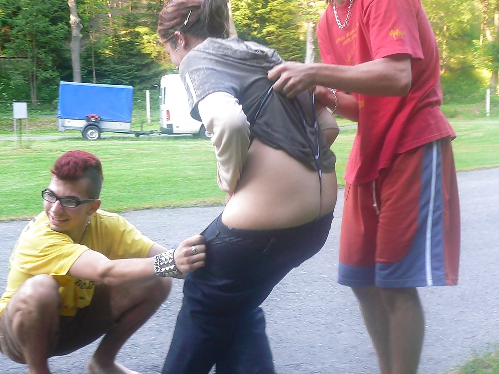 Caliente y con humor
 #32217209