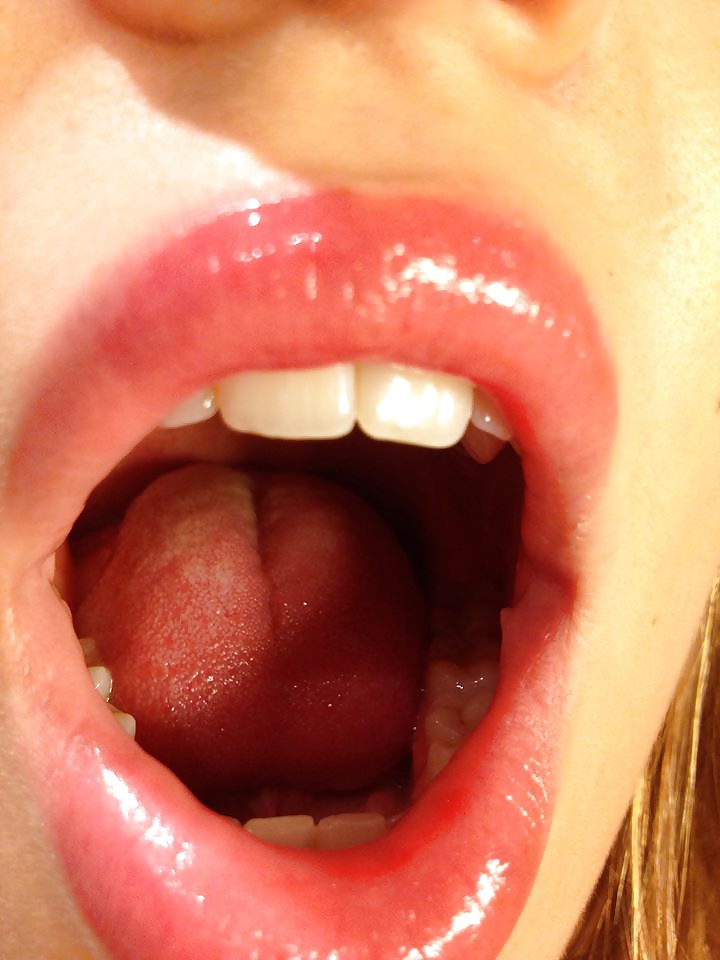 Bouche de suceuse  #31202067