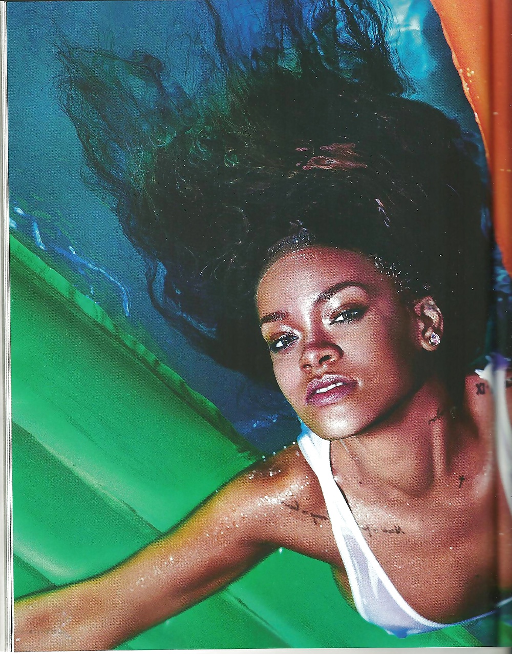 Rihanna nuda in lui magazine hot
 #28468222