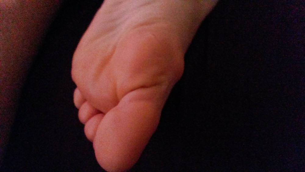 Girlfriend feet and ass. #27337014