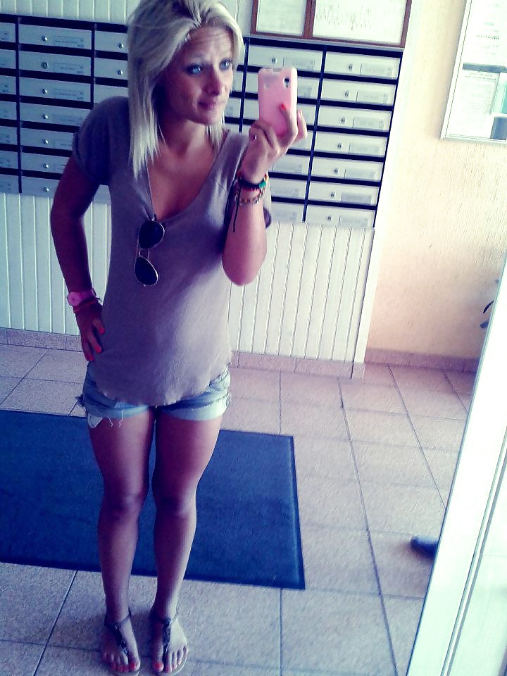 Blond Verfickte Hure #31375504