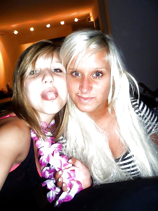 Blond Verfickte Hure #31375574