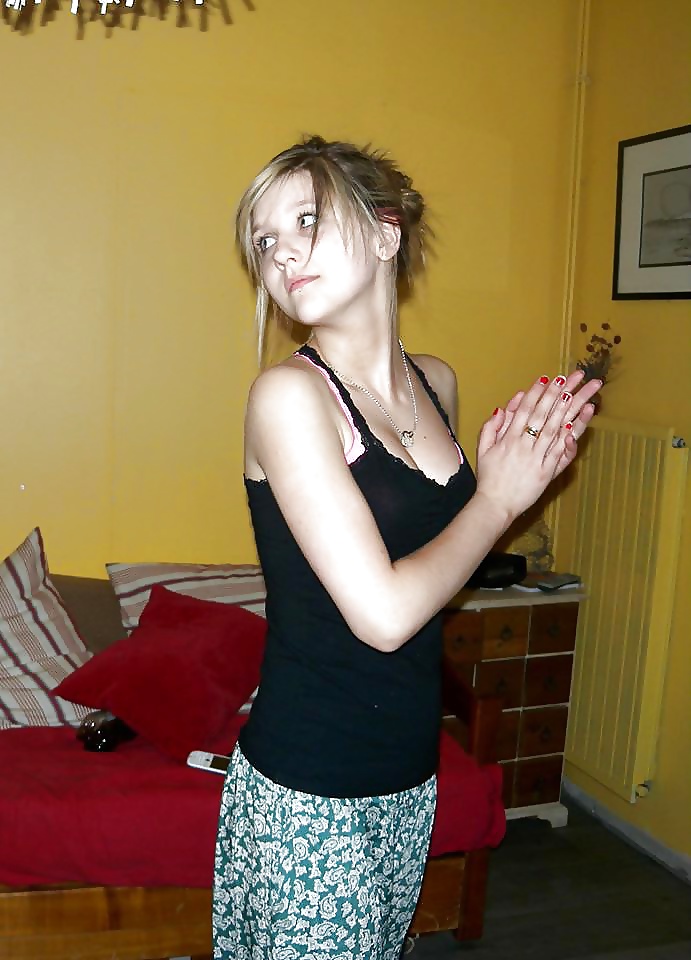 Blond Verfickte Hure #31375579
