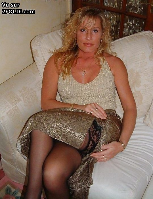 Amateur MILFs Wives Part 88 #28105357