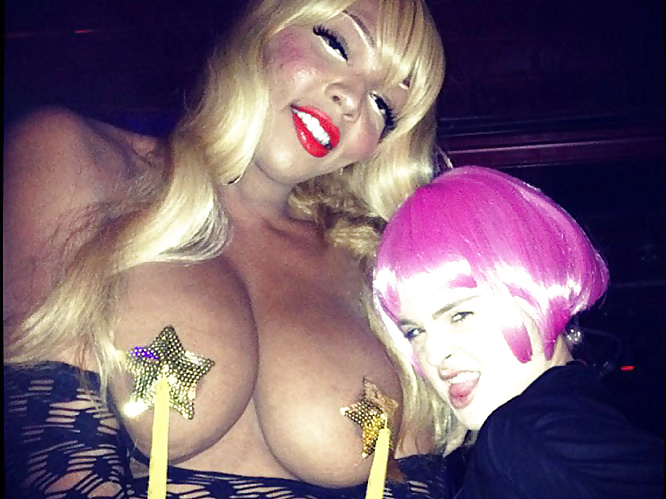 Kelly Osbourne Liebe Amazon Titten Des #32356672