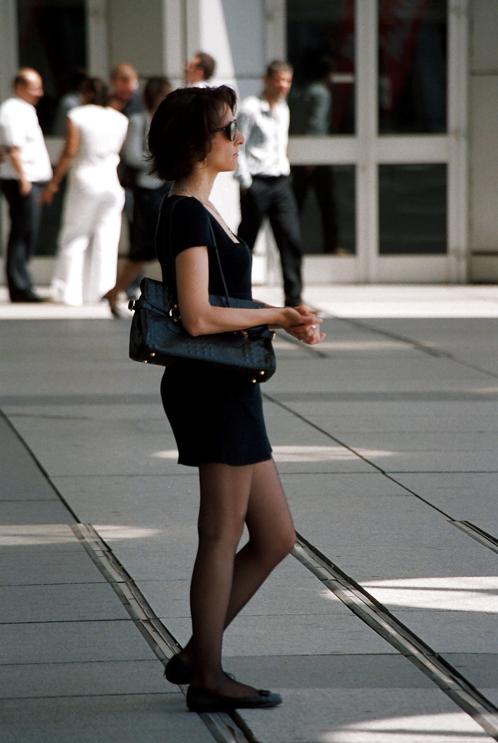 Stocking girls in public. Paris, june 2008 #35789473
