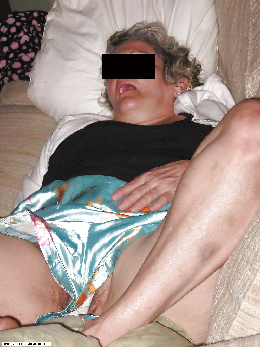 Nette Mütter Durch Schlechte Söhne Ausspioniert #36250850