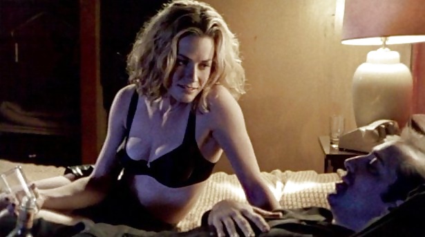 Elisabeth Shue #25625404