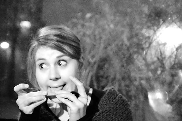 Lucie la chochonne qui aime la bite 
 #32416685