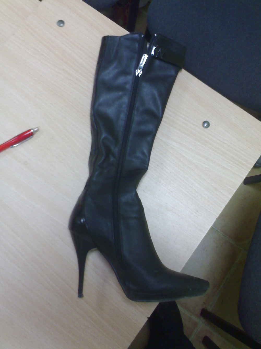 Cum on boots on heels