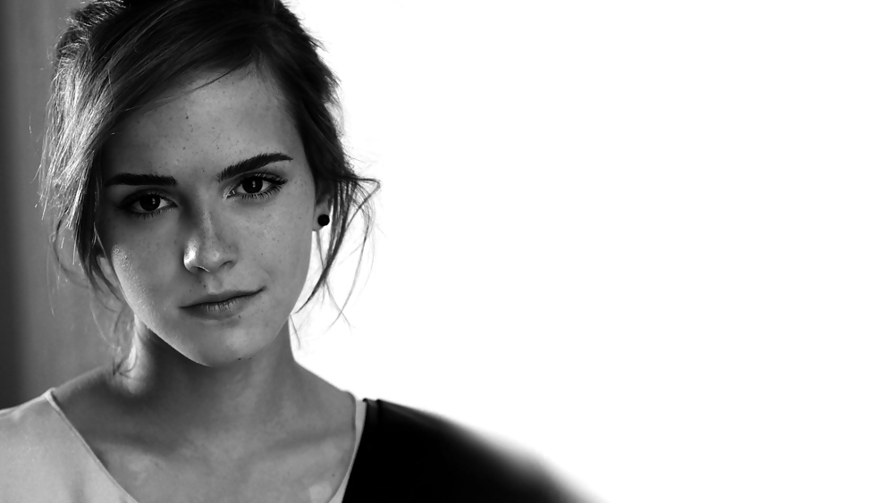 Emma Watson Smokin Tapeten! #24620627