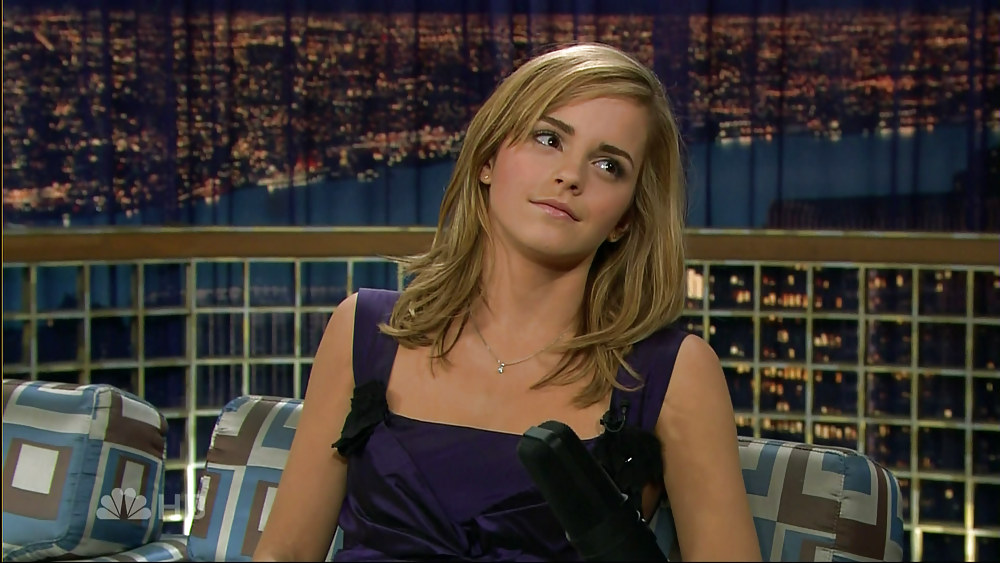 Emma Watson Smokin Fonds D'écran! #24620709