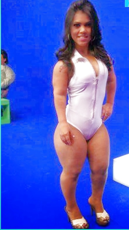 Sexy Brazilian Midget - Karina Lemos #27885947