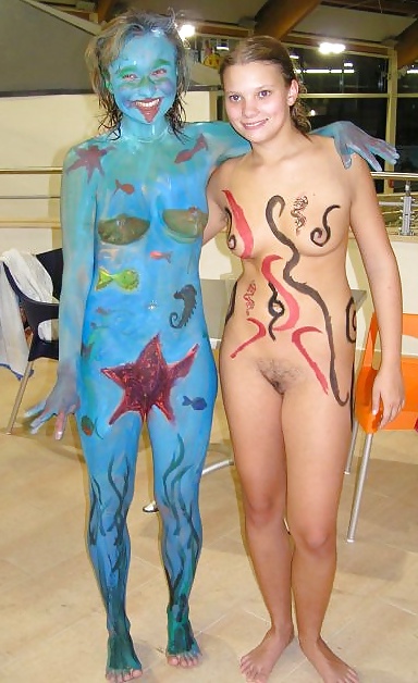 Dilettanti in body paint -1 
 #40095728